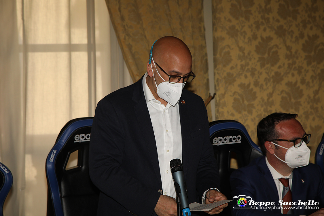 VBS_0001 - Presentazione Automotoretrò 2022.jpg